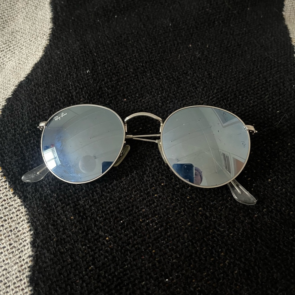 Ray-Ban Silver Round Mirrored Sunglasses